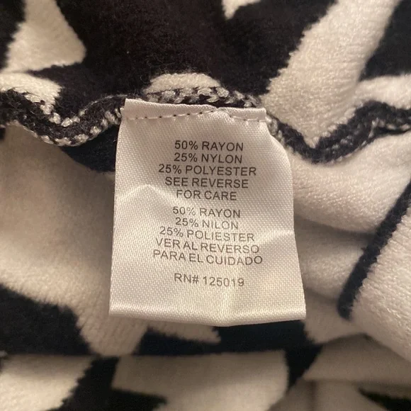 Joseph A. Black and White Houndstooth Turtleneck Sweater - Picture 9 of 10